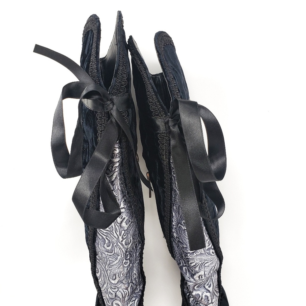 Hype | Handcrafted Black & Silver Heel Boots Sz 7 - Picture 3 of 8